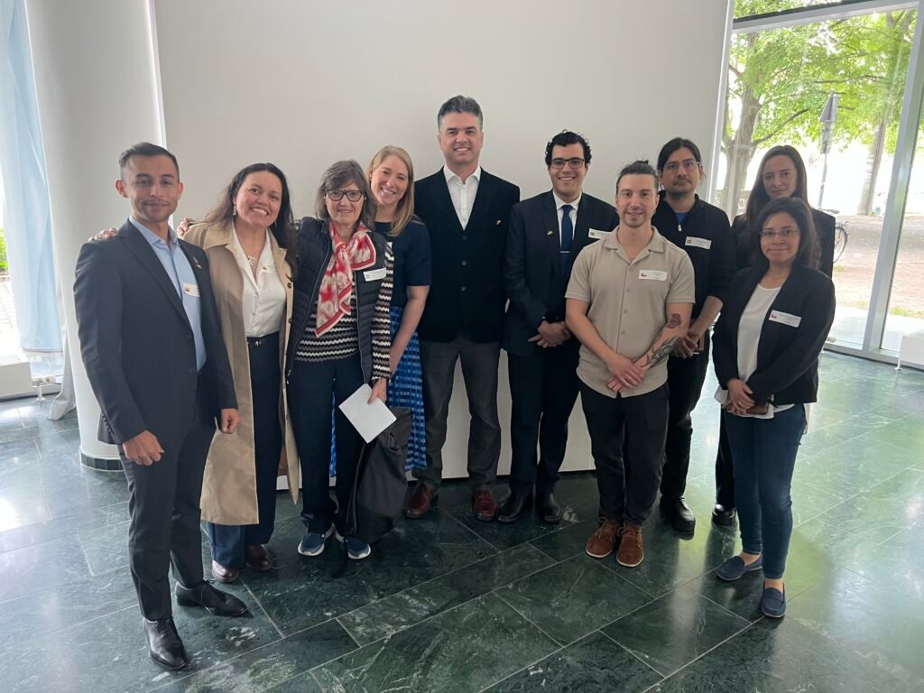 Noticia RICDA - Agregados Latinoamericanos